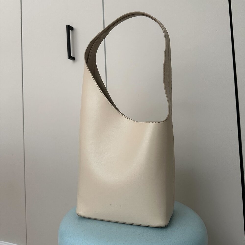 Aesther Ekme Leather Shoulder Bag (Ivory)